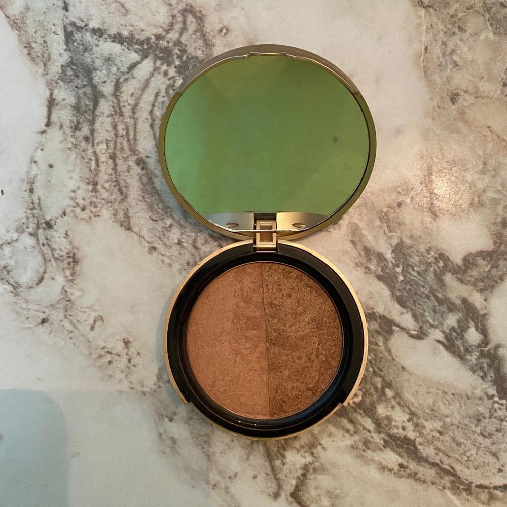 Too Faved Natural Bronzer